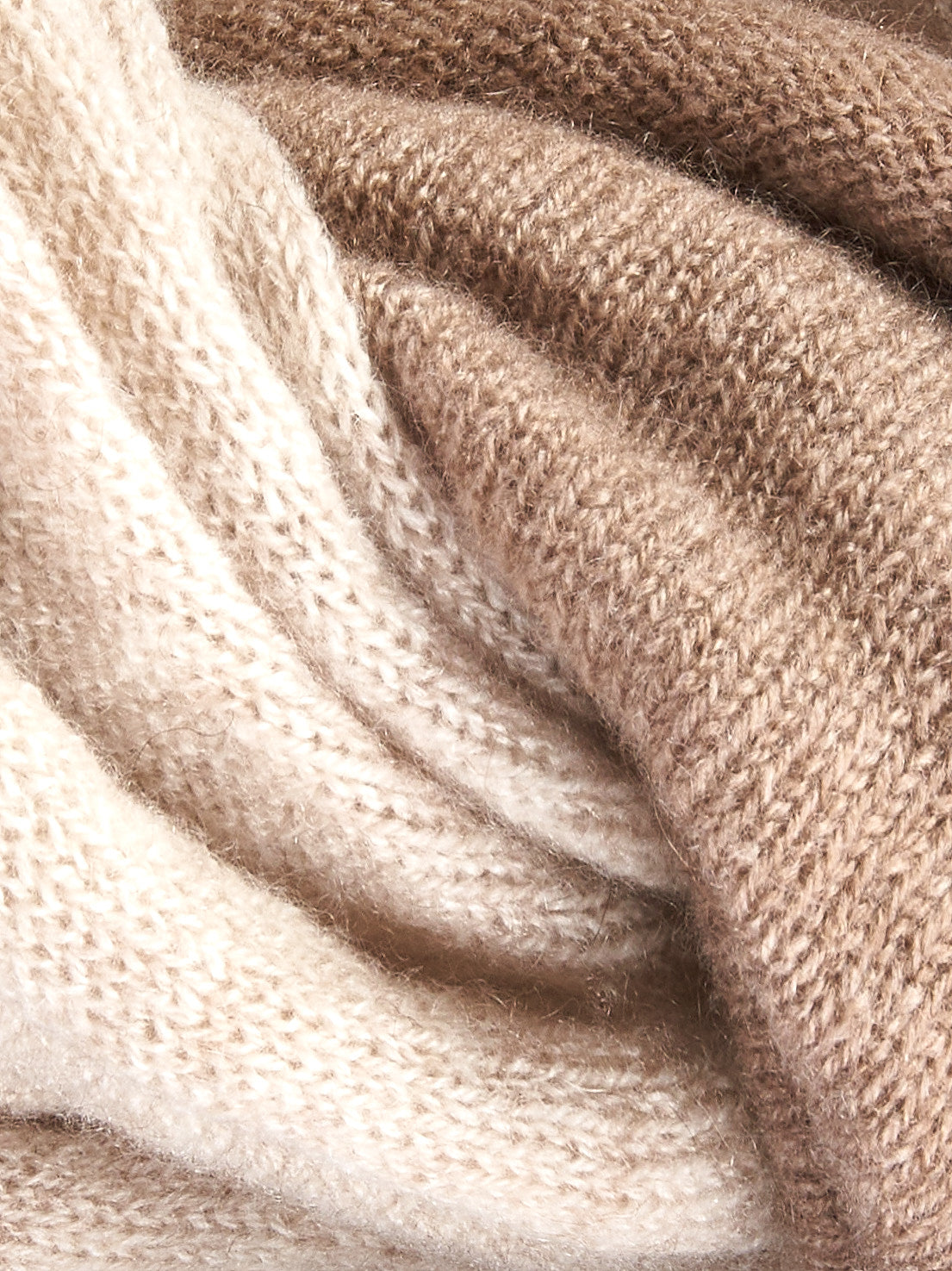 Scaldacollo RIVIERA
CASHMERE
Silver brown