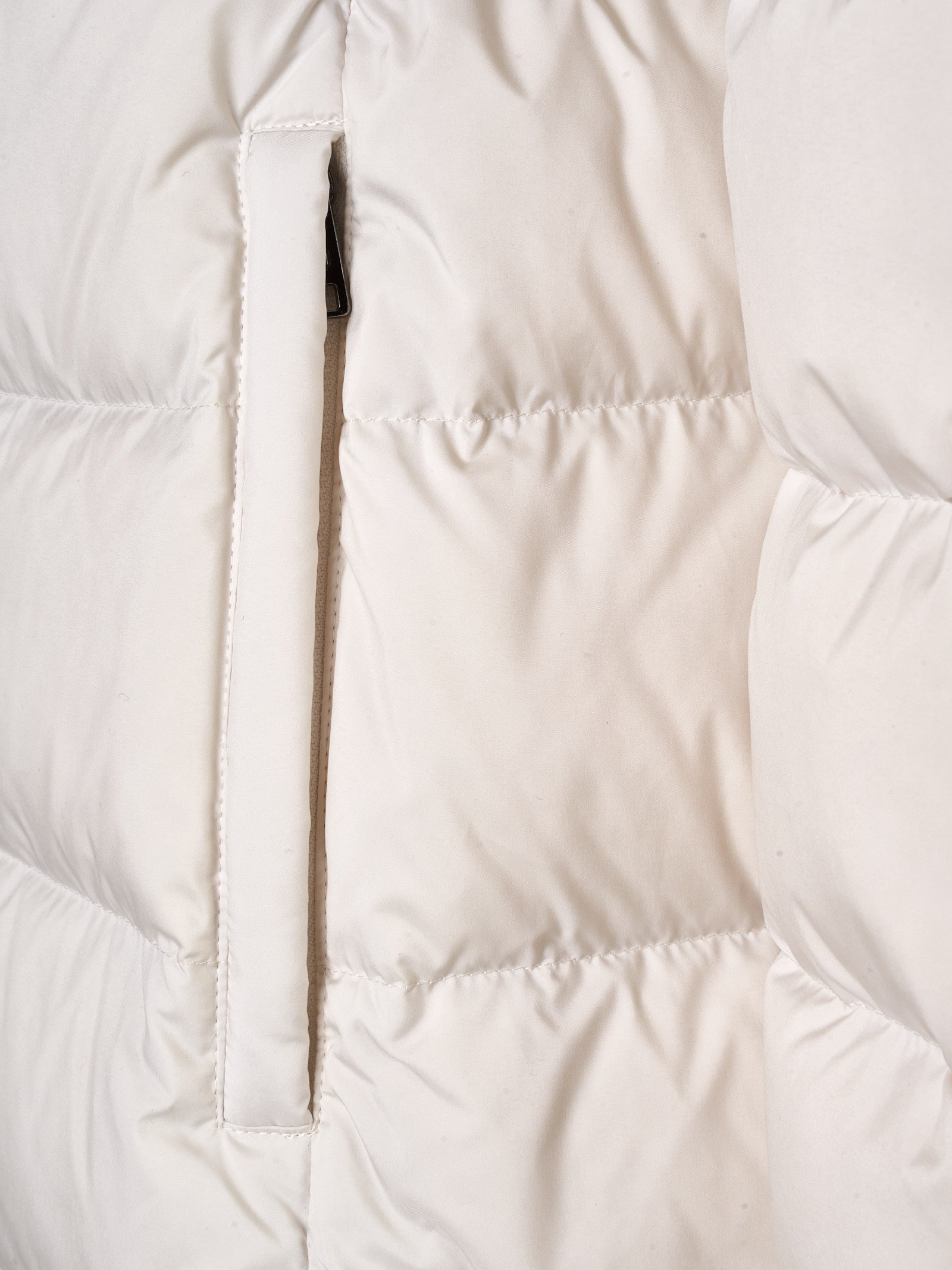 Piumino WOOLRICH
Crema